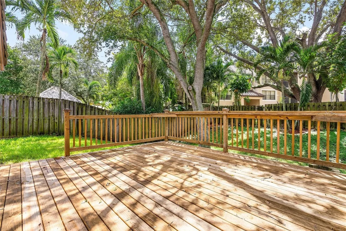 Photo of 1443 Banyan Circle