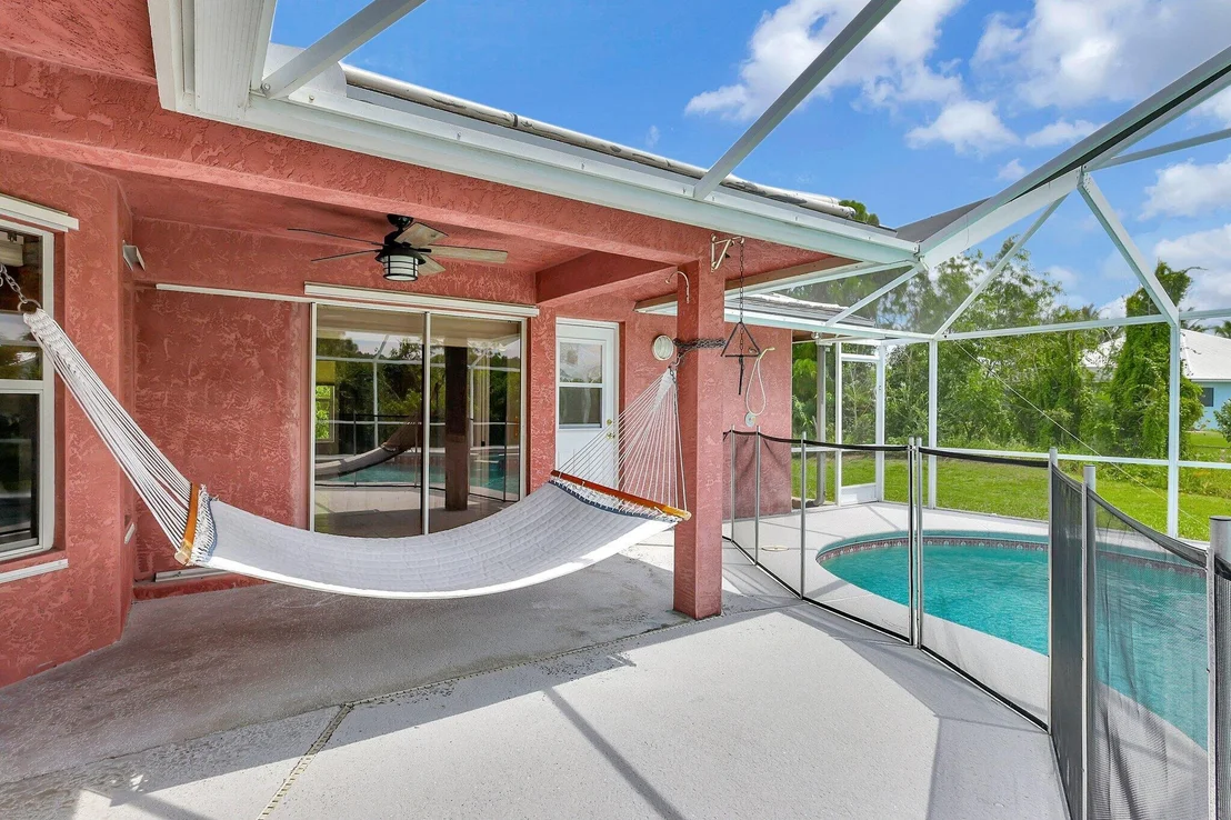 Photo of 1624 SW Gregor Way Way
