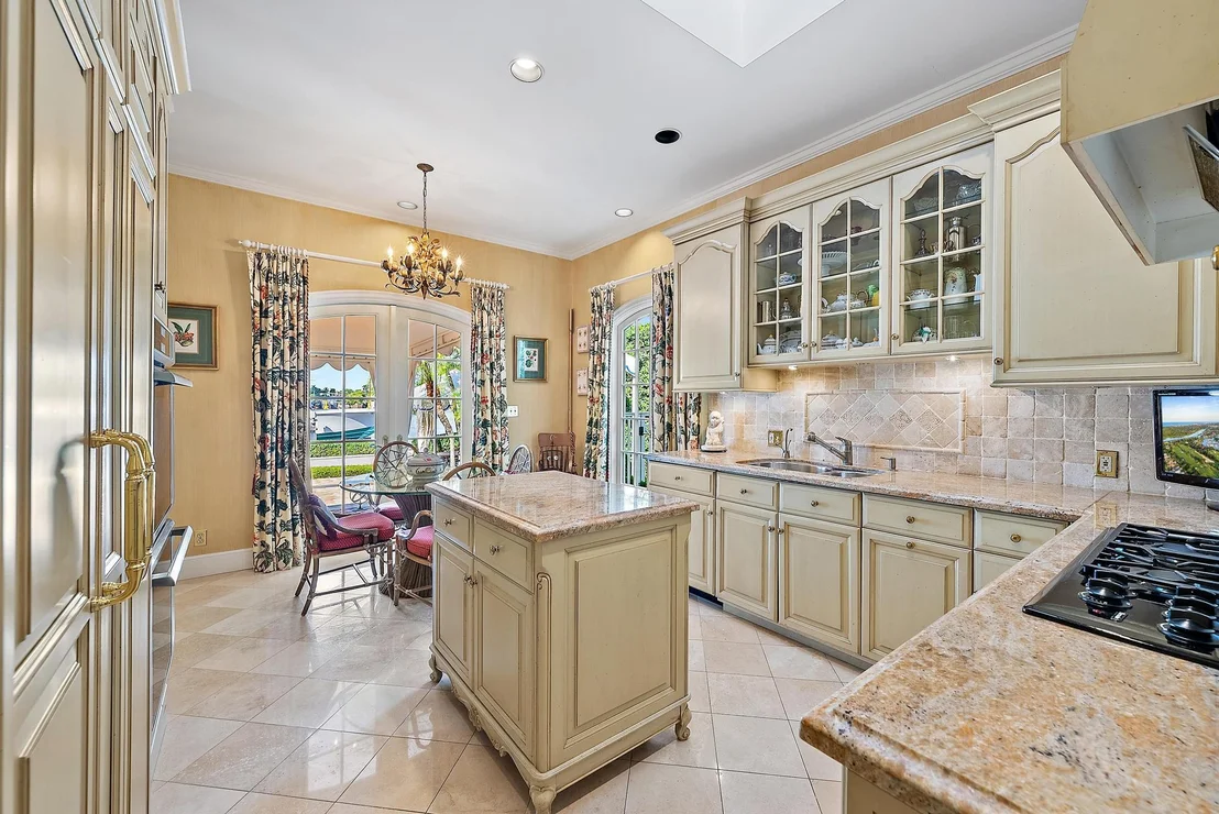 Photo of 751 Island Drive