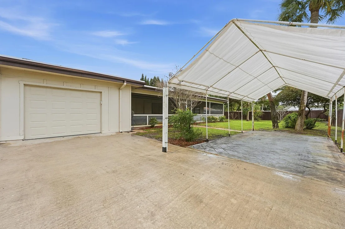 Photo of 708 Dixie Lane