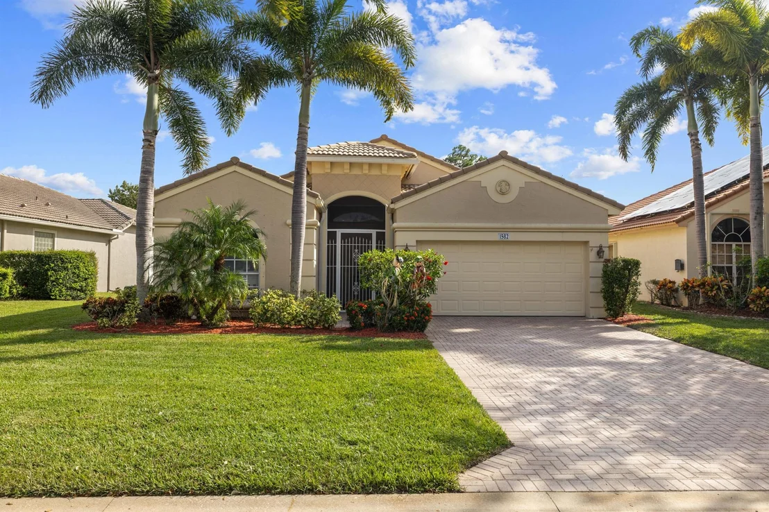 Photo of 1582 SE Tradition Trace