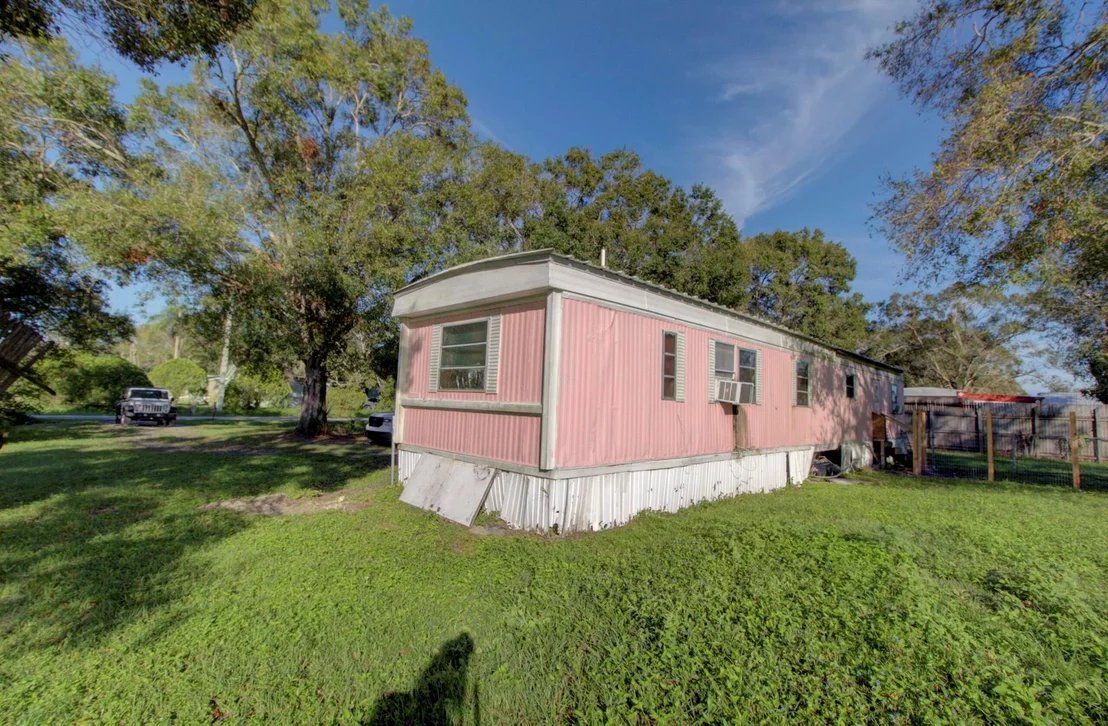 Photo of 524 NE 60th Avenue