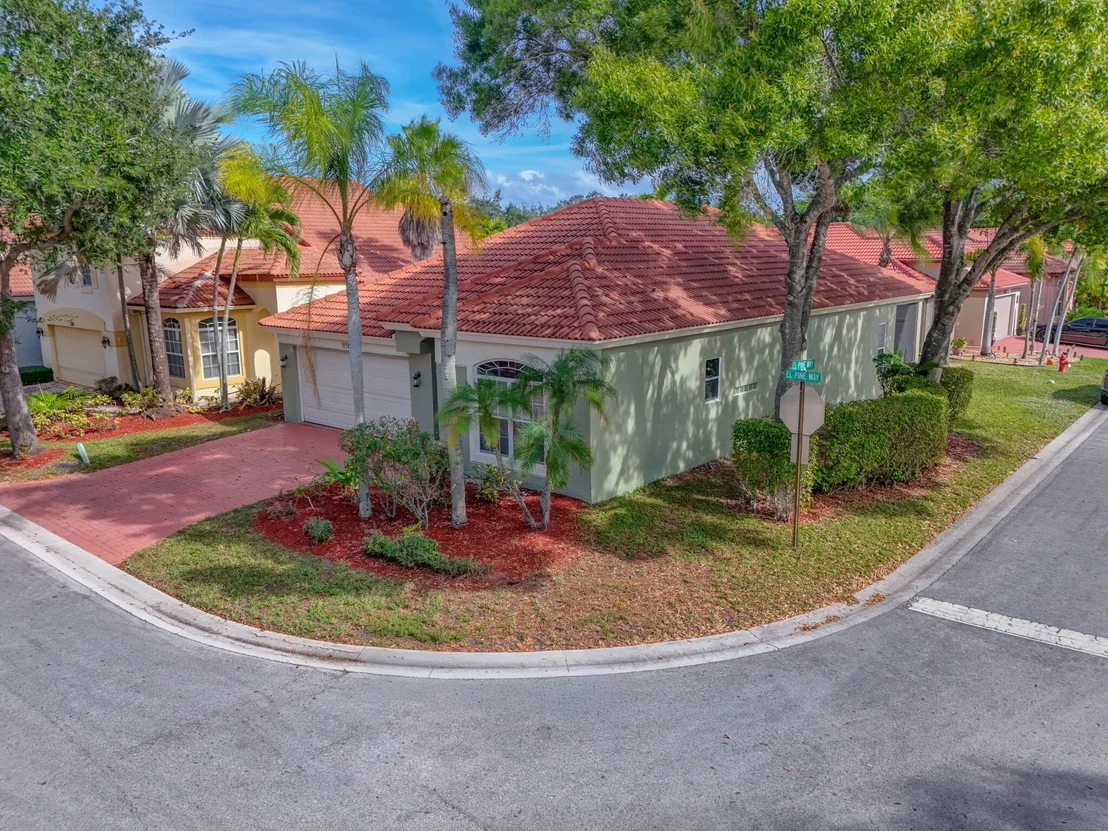 Photo of 5156 Elpine Way