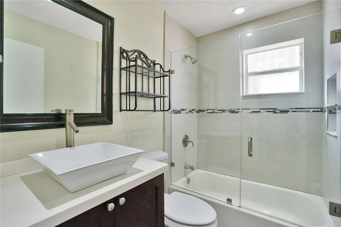 Photo of 2136 W 54th Street