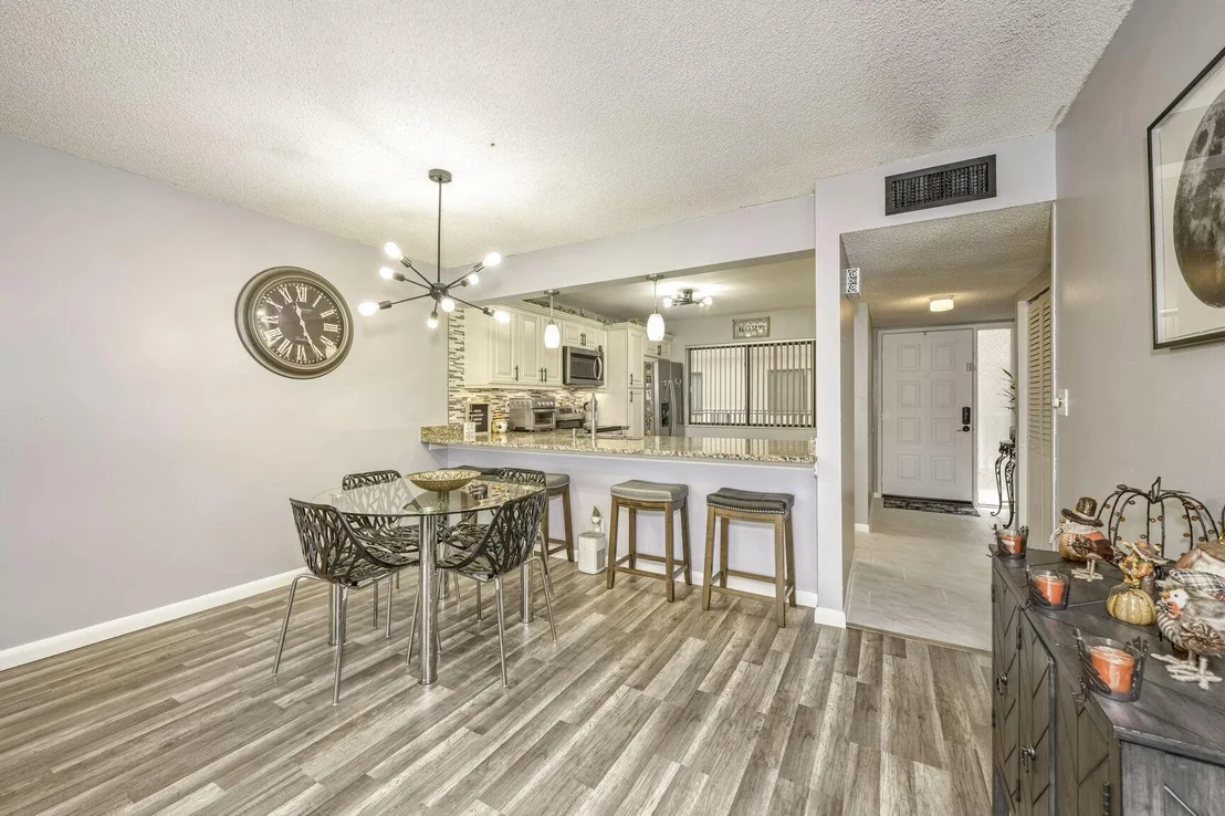 Photo of Unit 411 at 8000 Hampton Boulevard