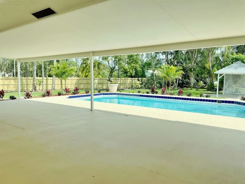 Photo of 5486 Avocado Boulevard