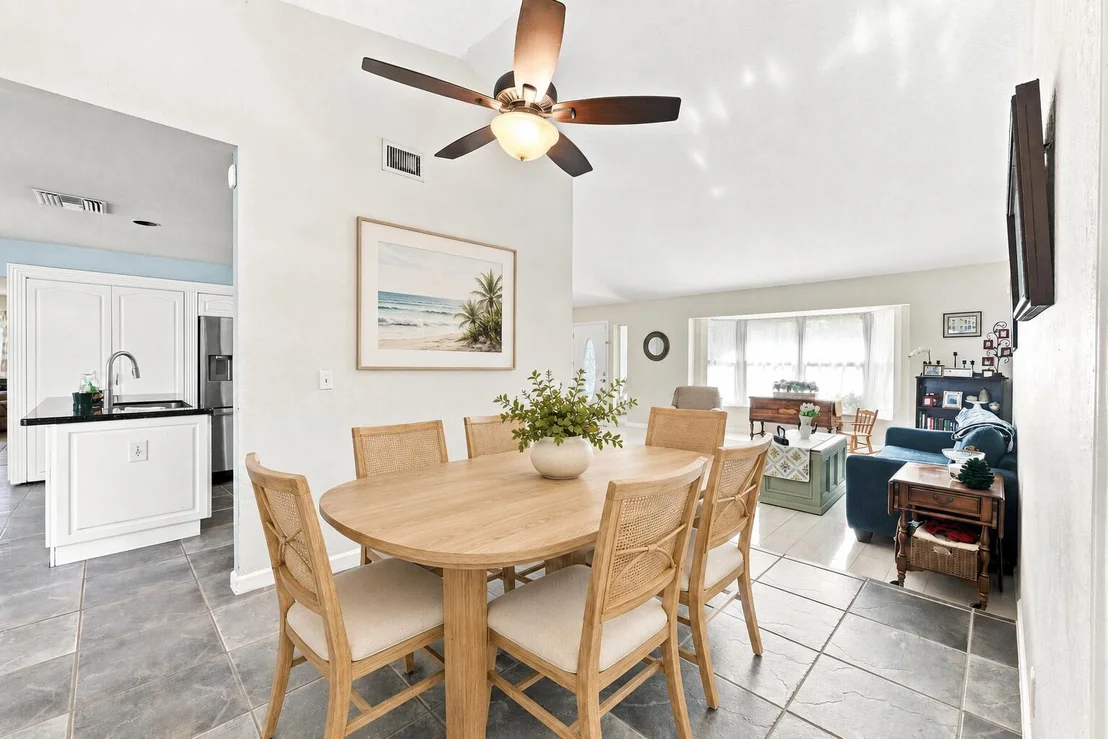 Photo of 7407 HAZELWOOD Circle