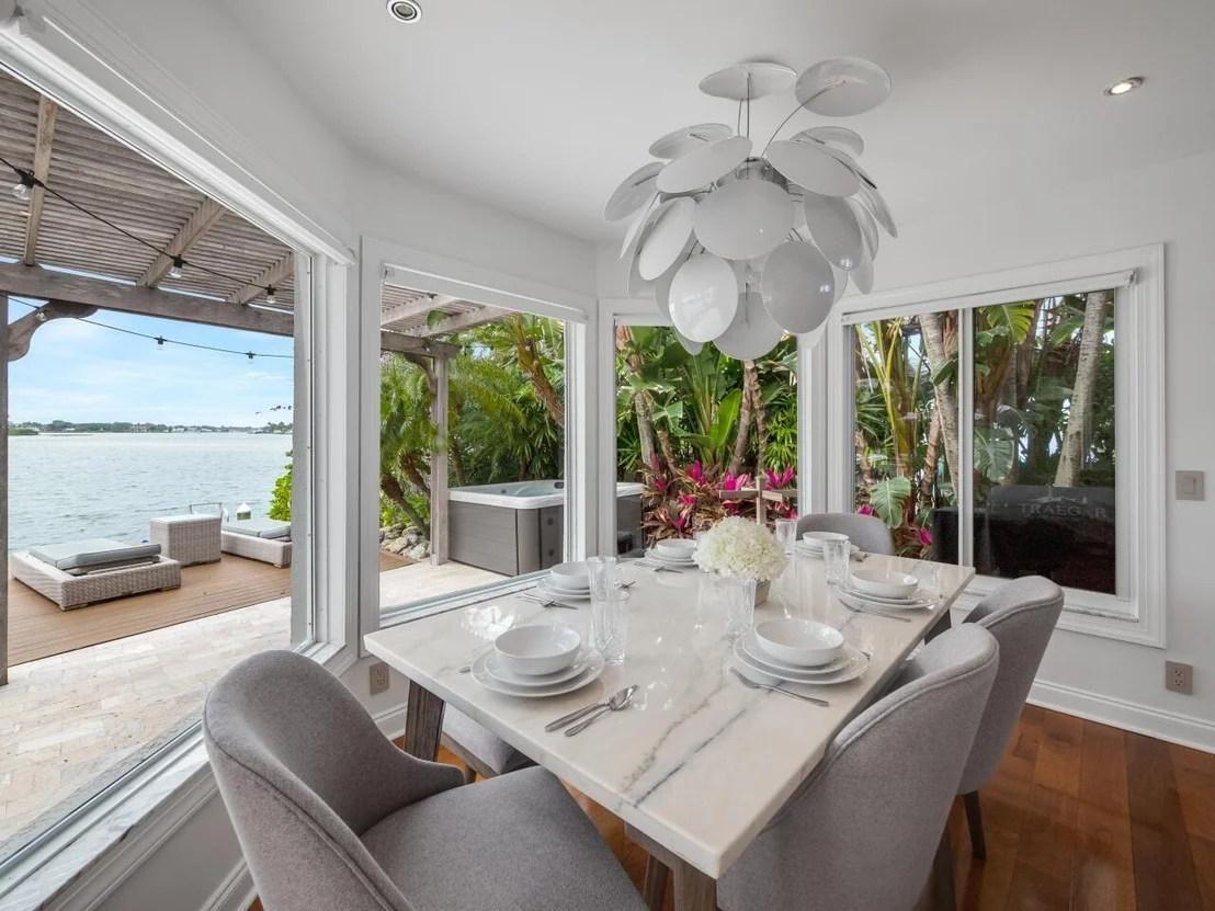 Photo of 118 Lands End Way