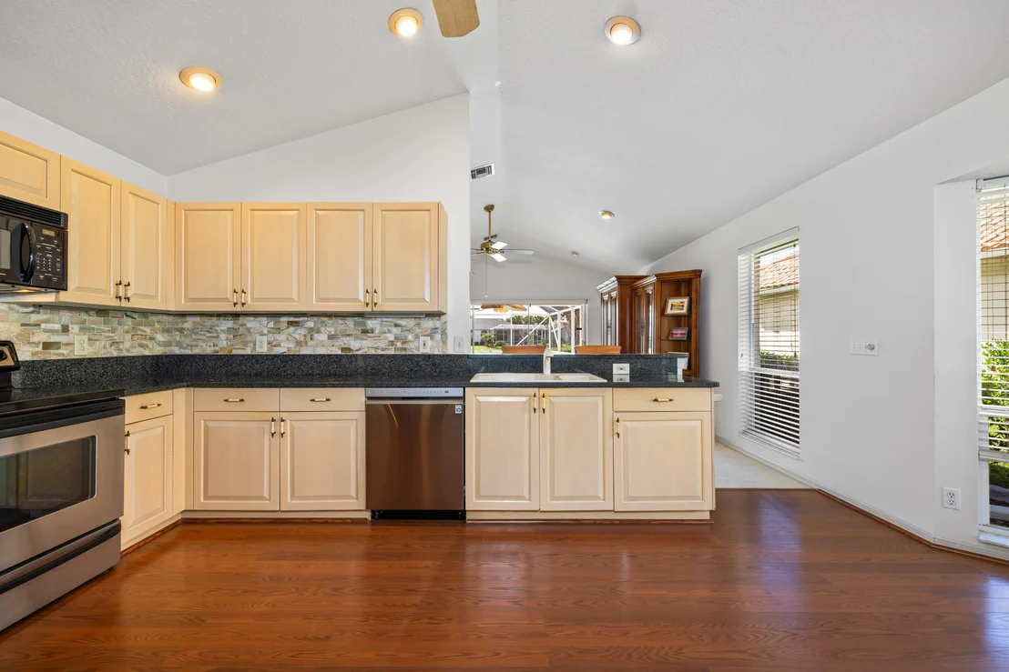 Photo of 2368 SW Danforth Circle