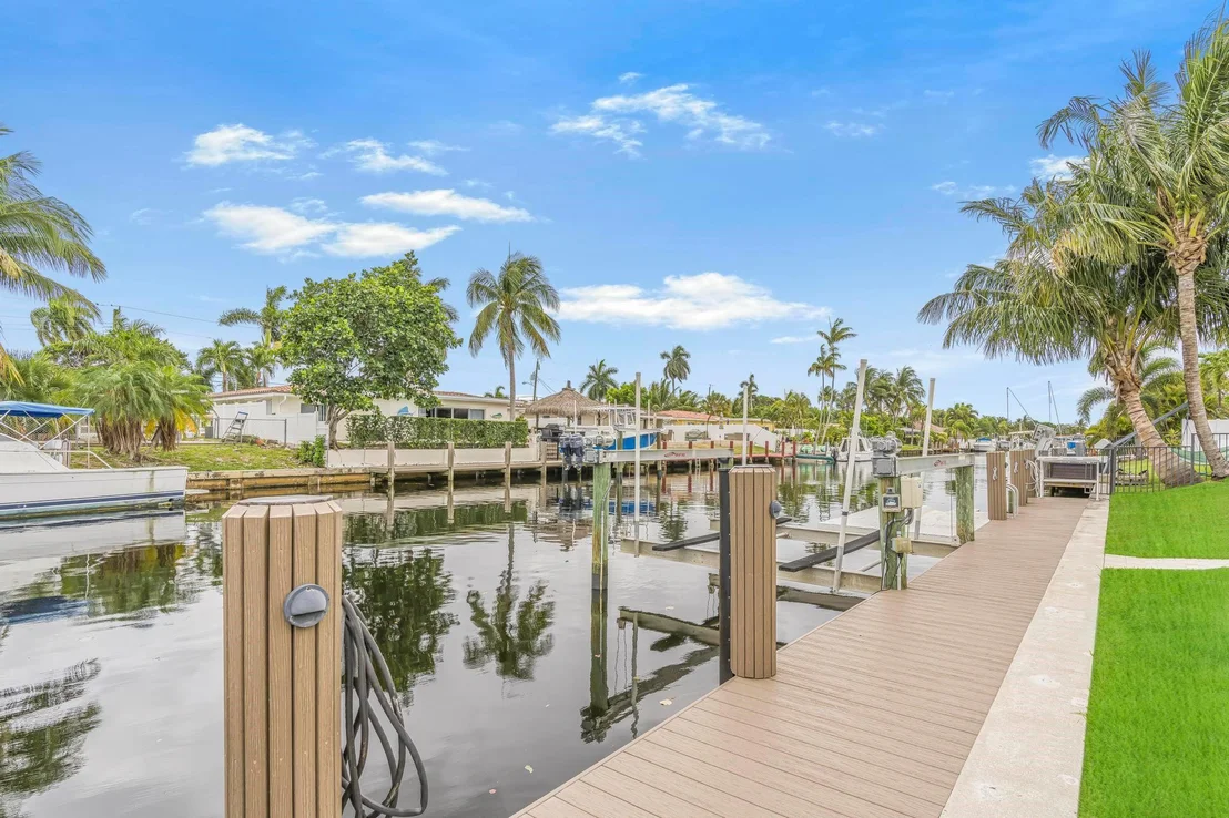 Photo of 250 SE 9th Street