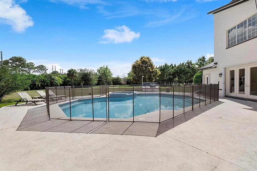 Photo of 13638 Greentree Trail