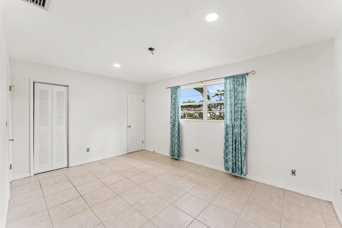 Photo of 360 NE 23rd Way