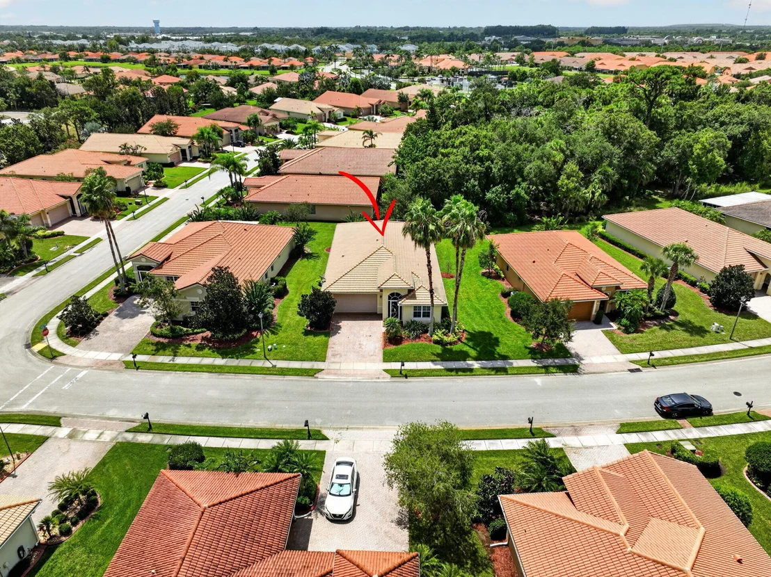 Photo of 6311 Astor Place