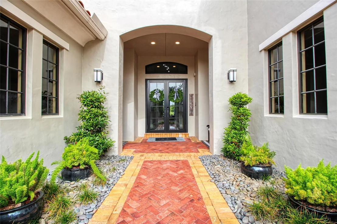 Photo of 9551 Eden Manor