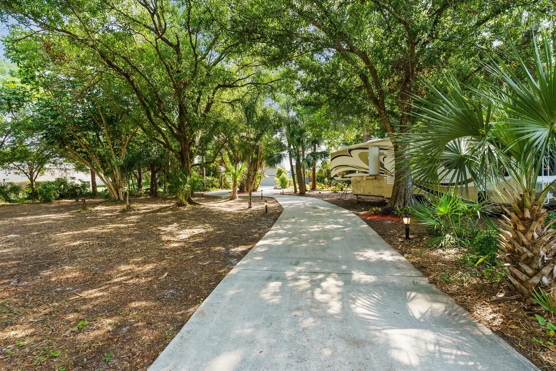 Photo of 420 Sopwith Drive