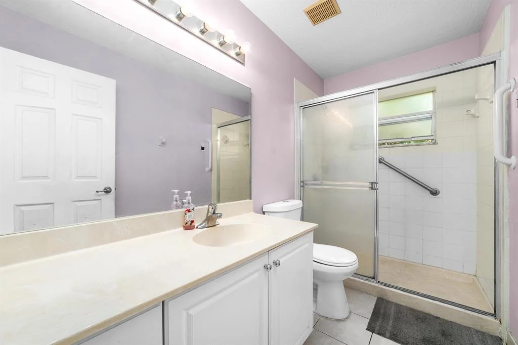 Photo of 3350 Commodore Court