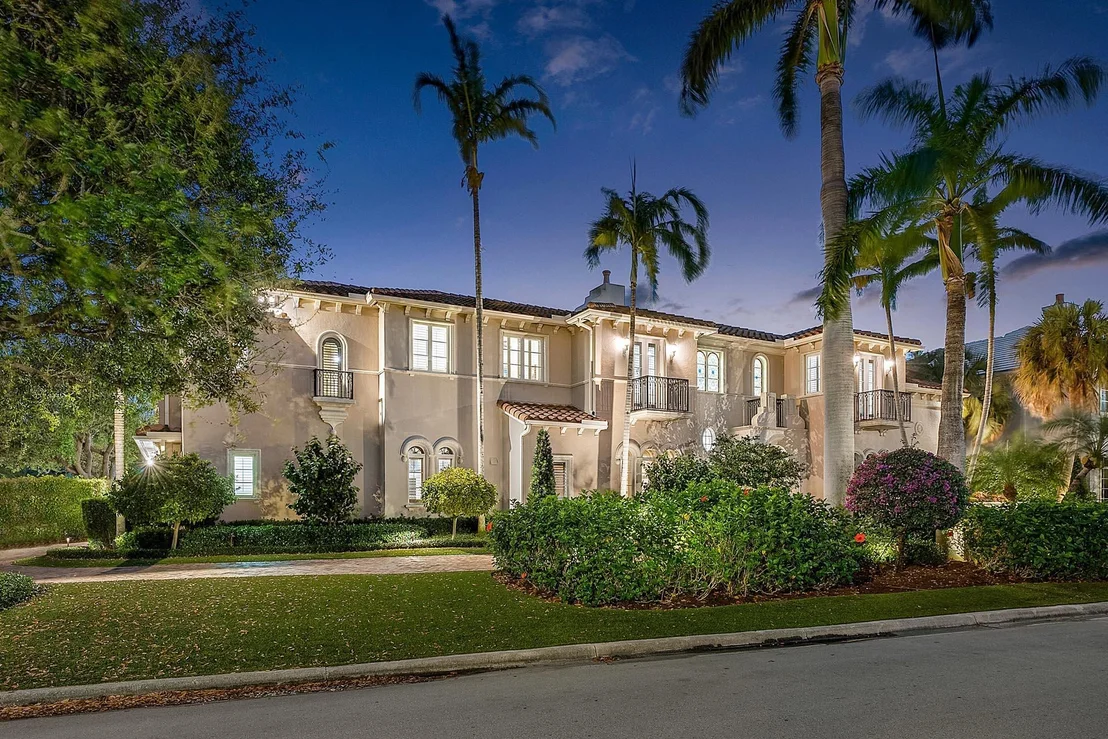 Photo of 384 Royal Palm Way