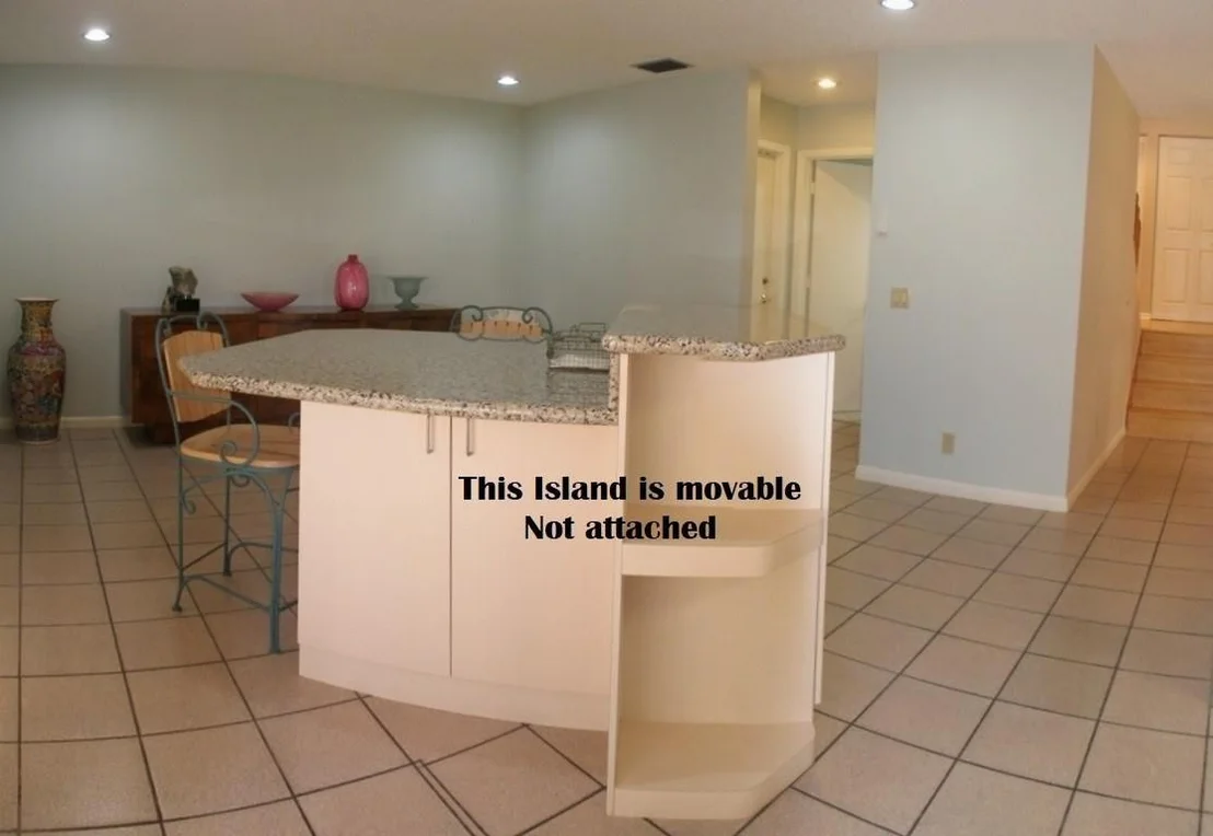 Photo of 2280 Columbia
