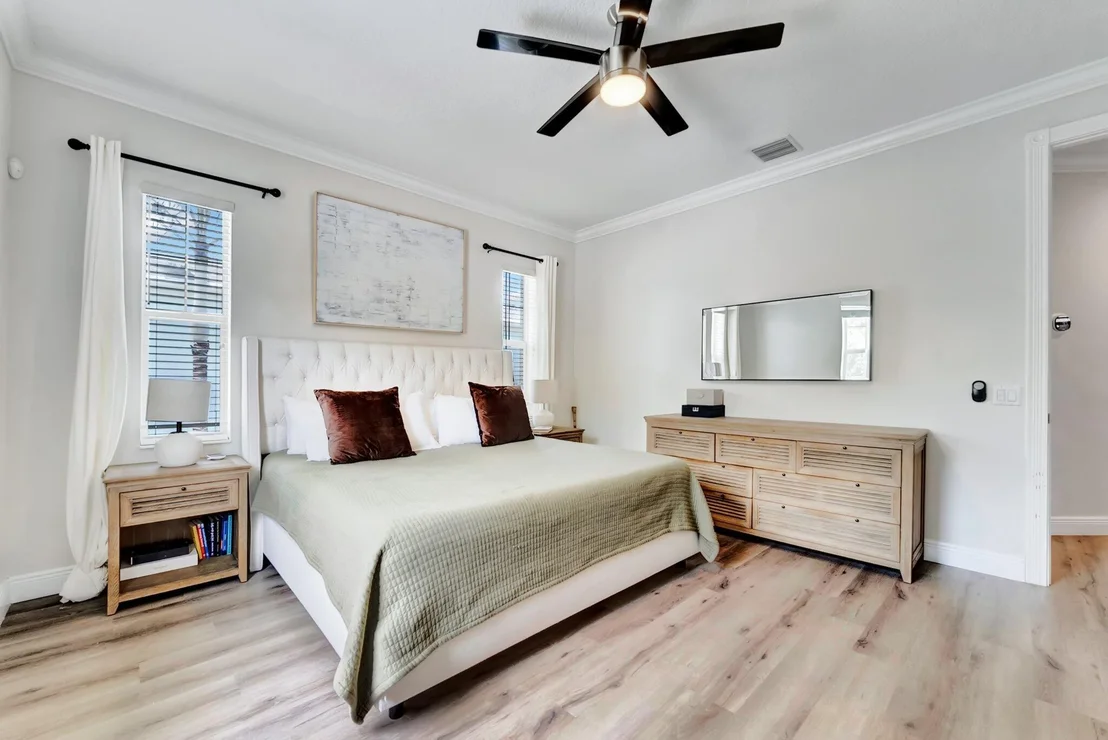 Photo of 2632 E Community Drive