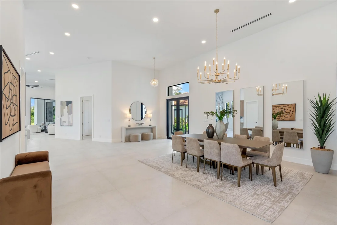 Photo of 2525 Seminole Circle