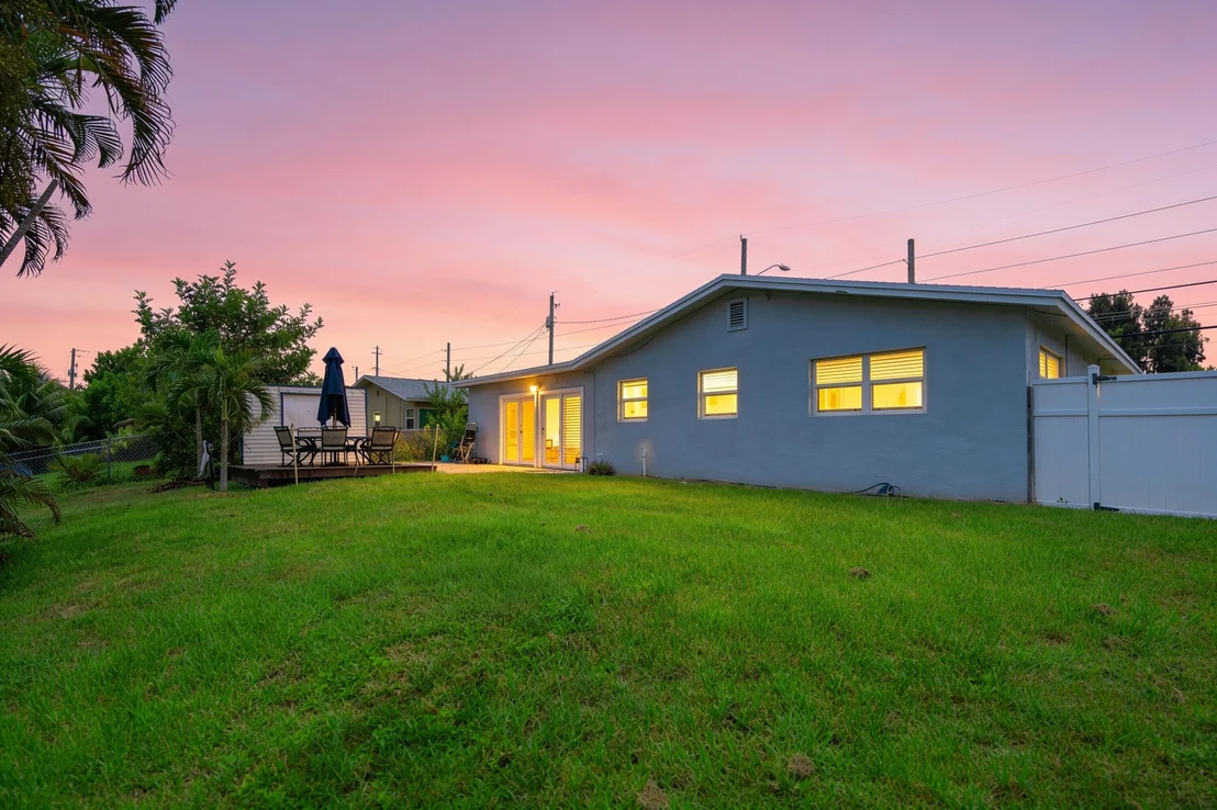 Photo of 1054 OLD BOYNTON Road