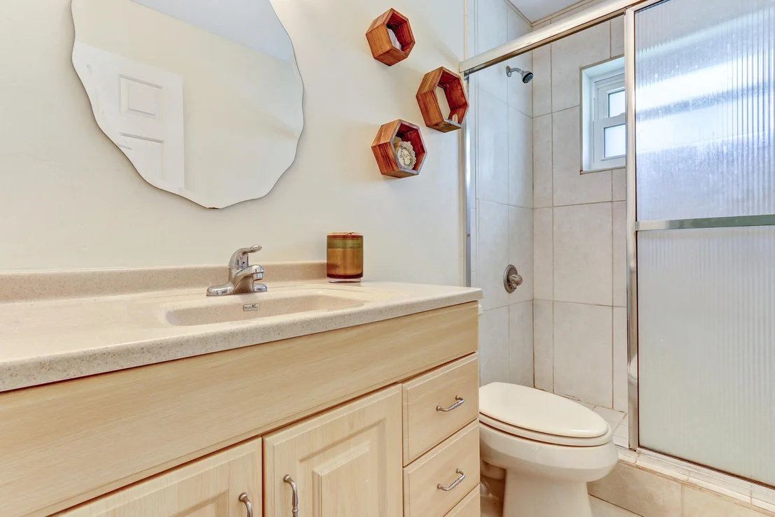 Photo of 780 Juniper Place