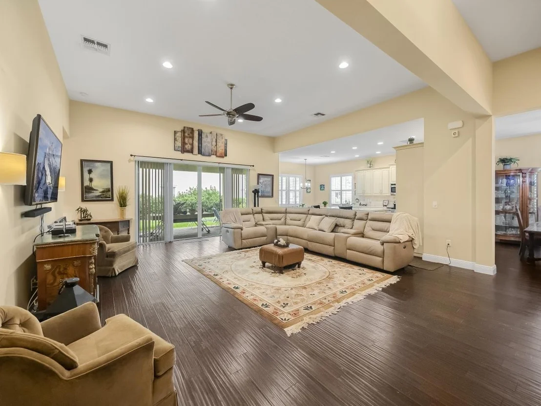 Photo of 2585 Cooper Way