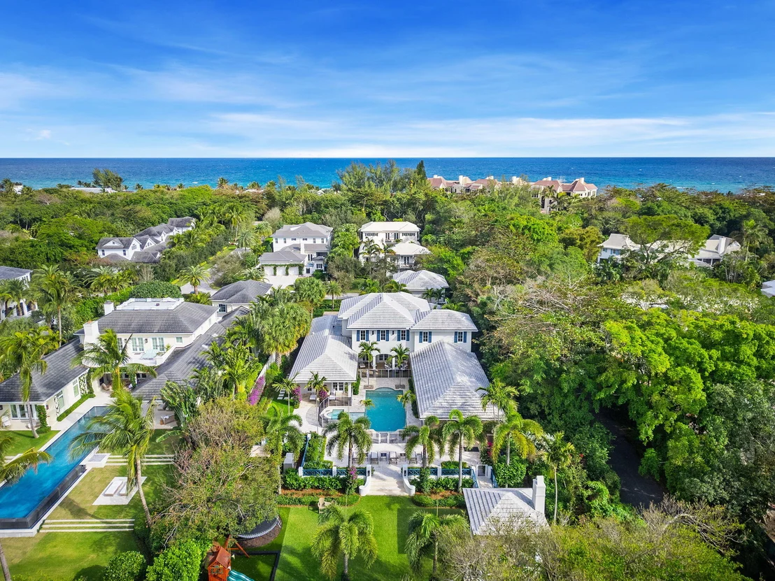Photo of 1222 N Ocean Boulevard