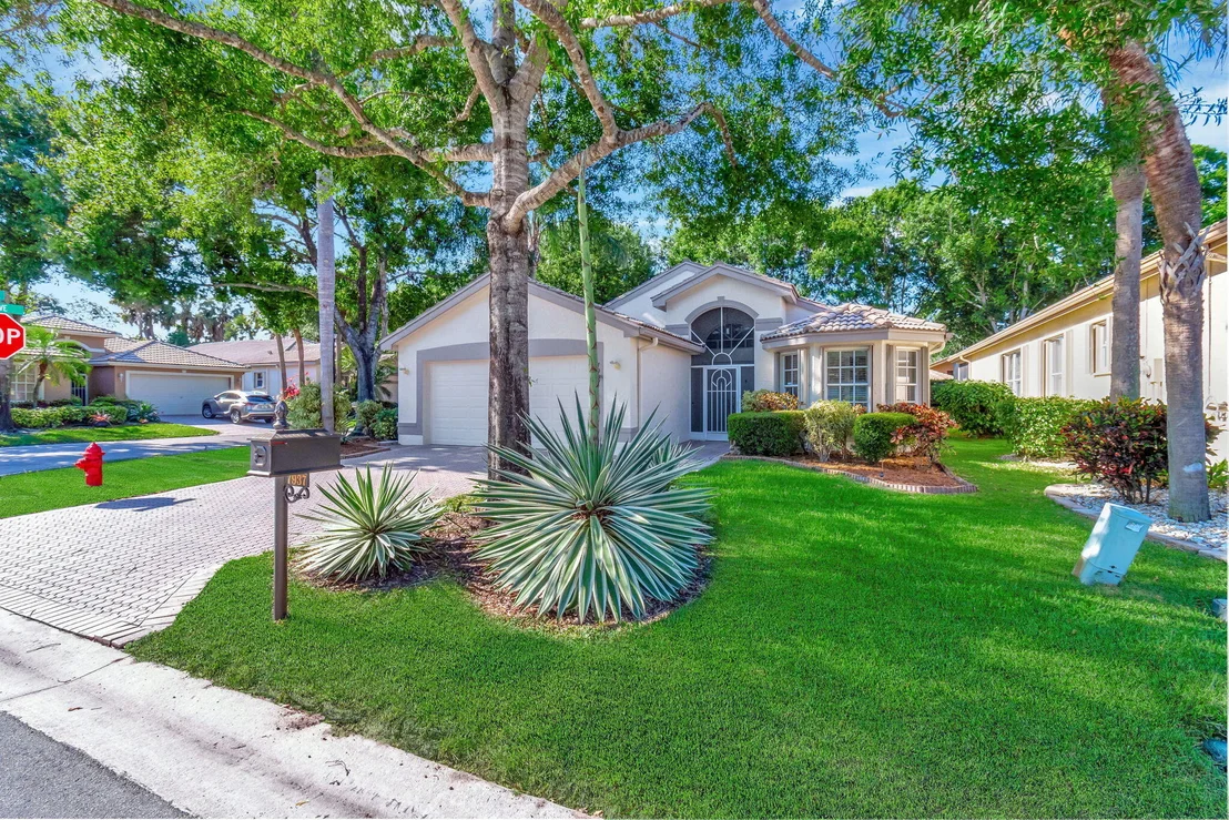 Photo of 7937 Sonora Street