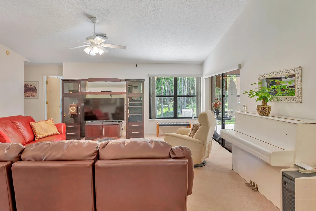 Photo of 13288 Compton Road