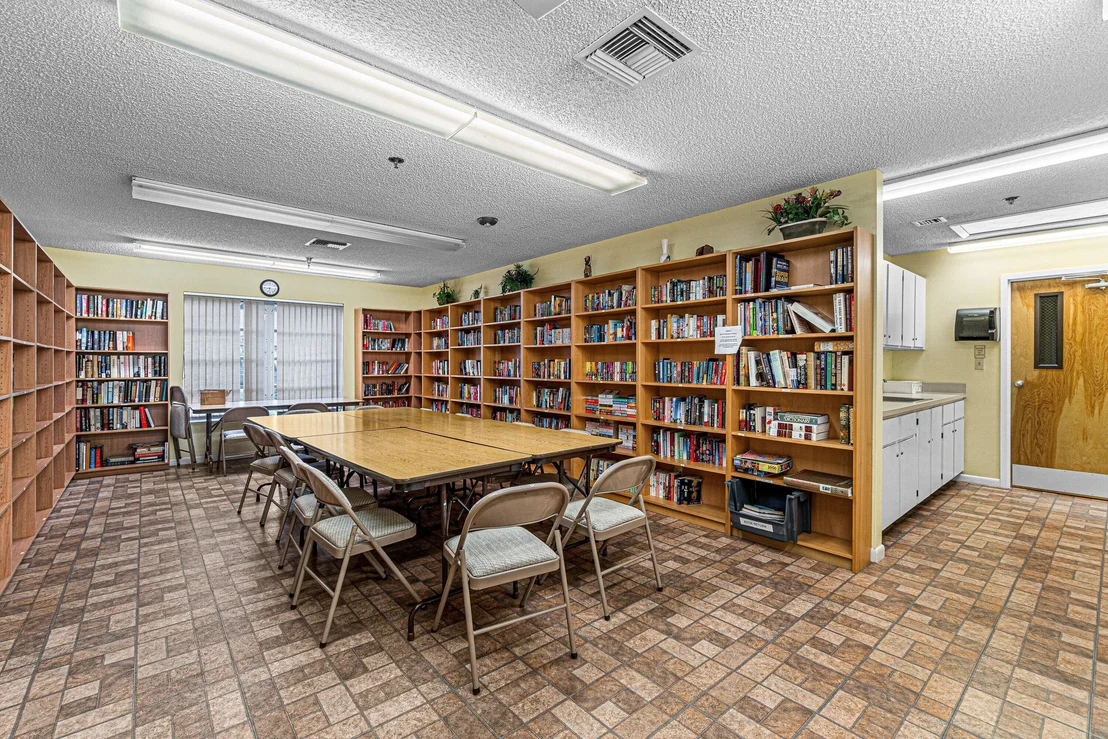 Photo of Unit D at 8077 Springtree Road