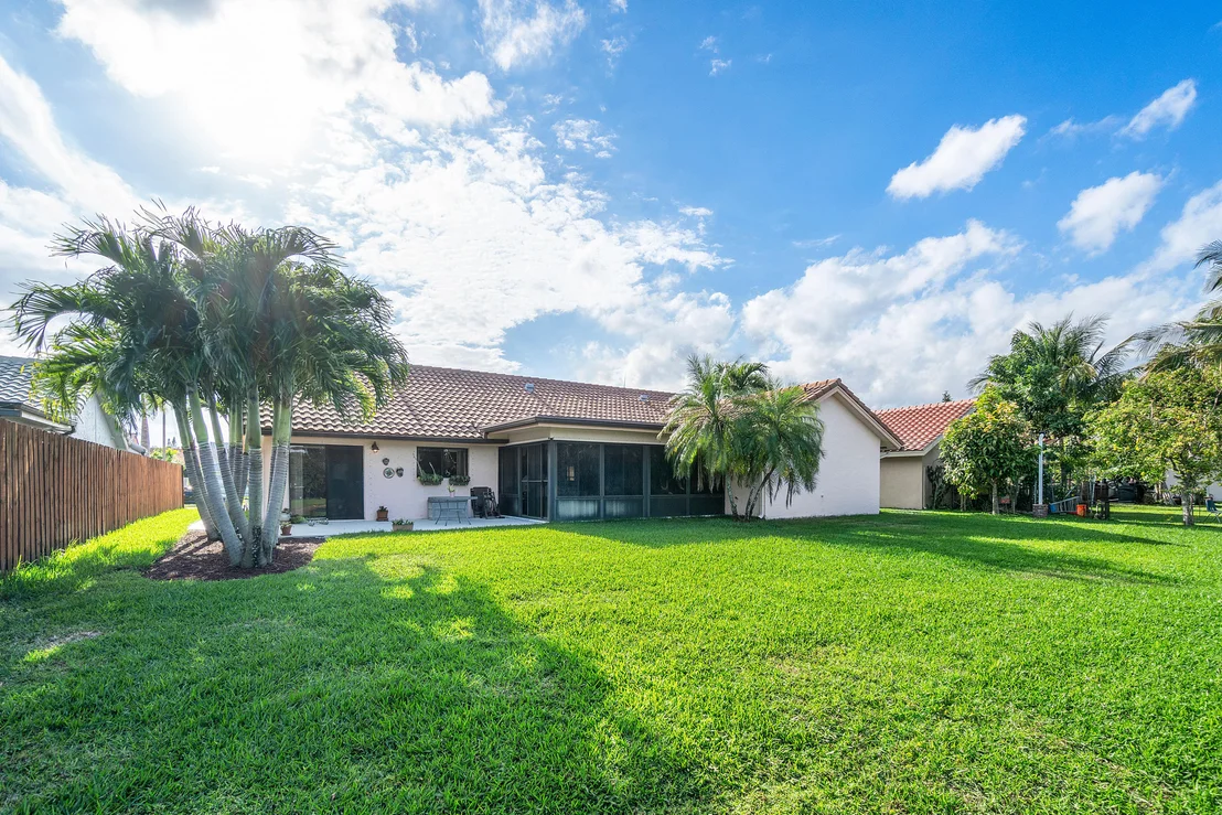 Photo of 9285 Laurel Green Drive