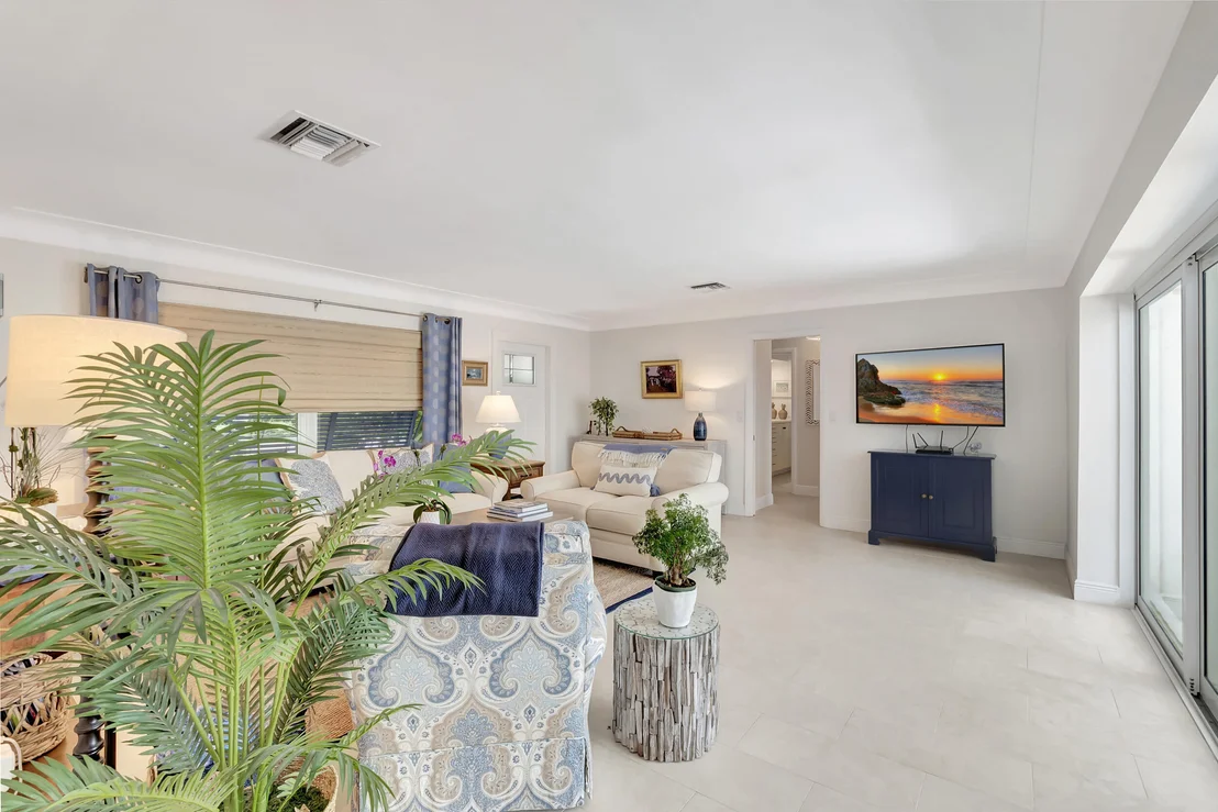 Photo of 708 SE 9th Street