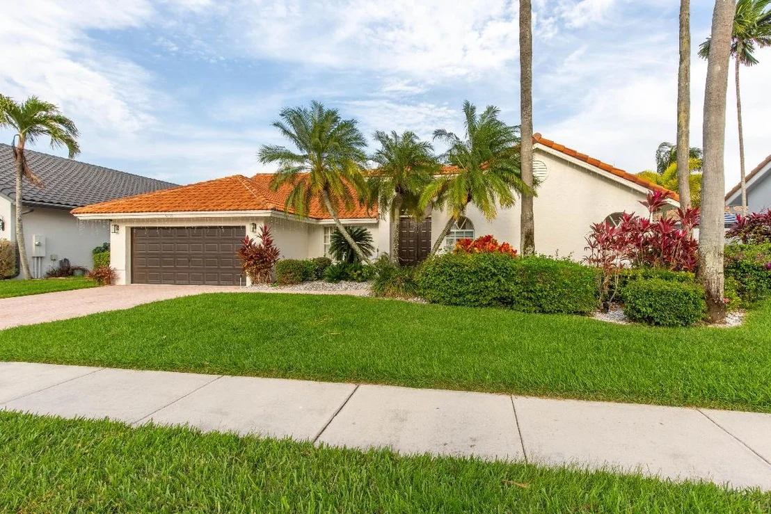 Photo of 6155 Golf Villas Drive