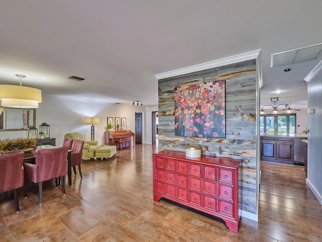 Photo of 2652 NE 3rd Street