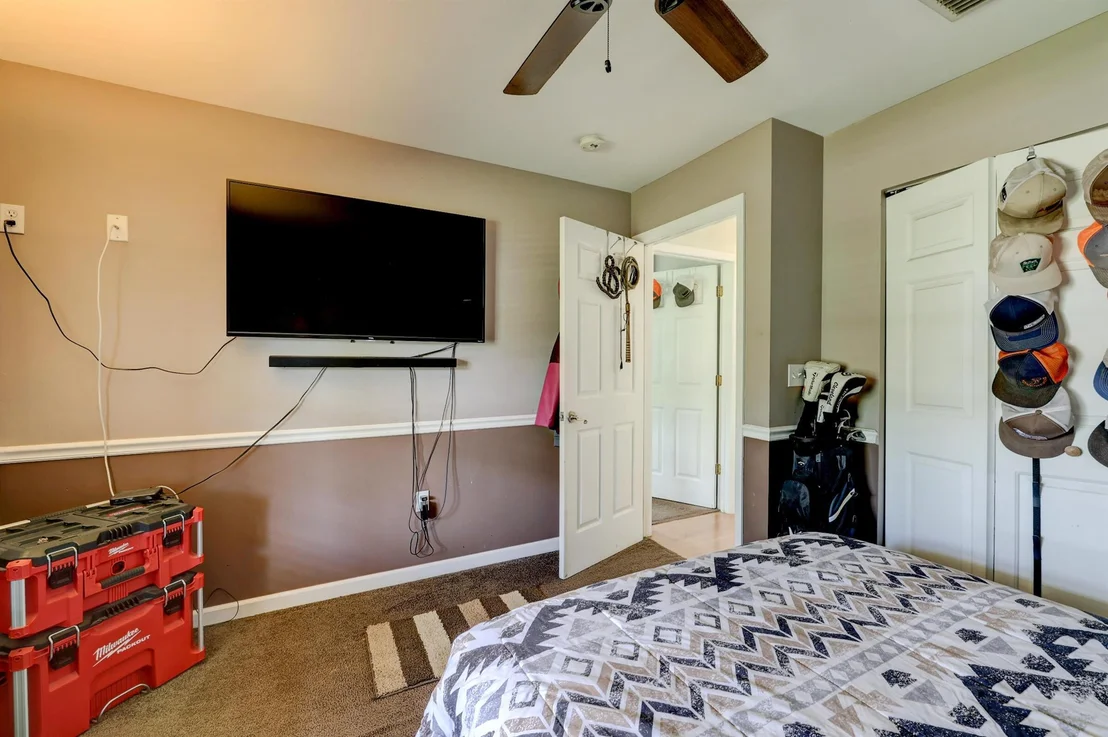 Photo of 8680 Moco Lane