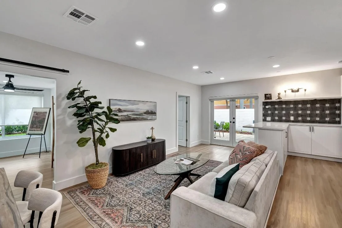 Photo of 620 Las Palmas Park