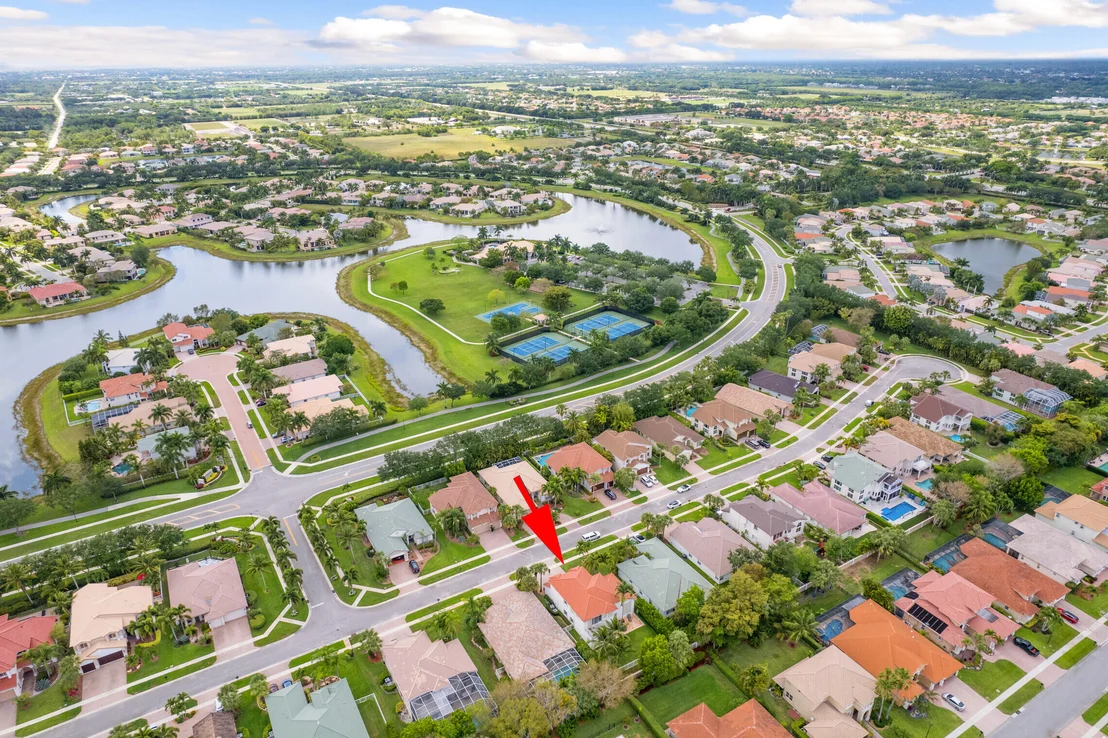 Photo of 4390 Mariners Cove Drive