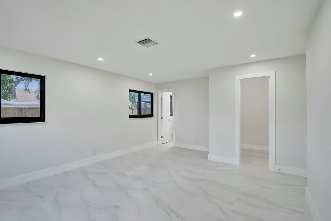 Photo of 728 Heron Drive