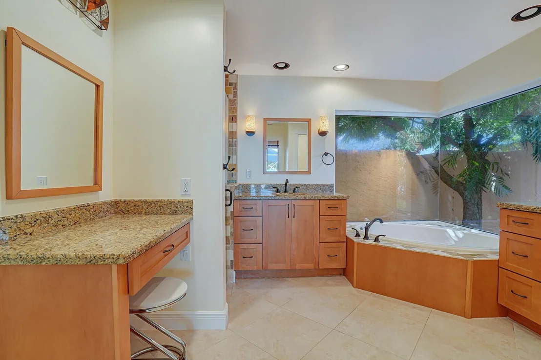 Photo of 6924 Cypress Cove Circle