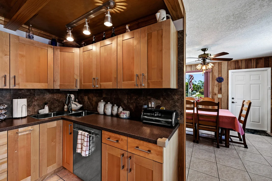 Photo of 5769 Albert Road