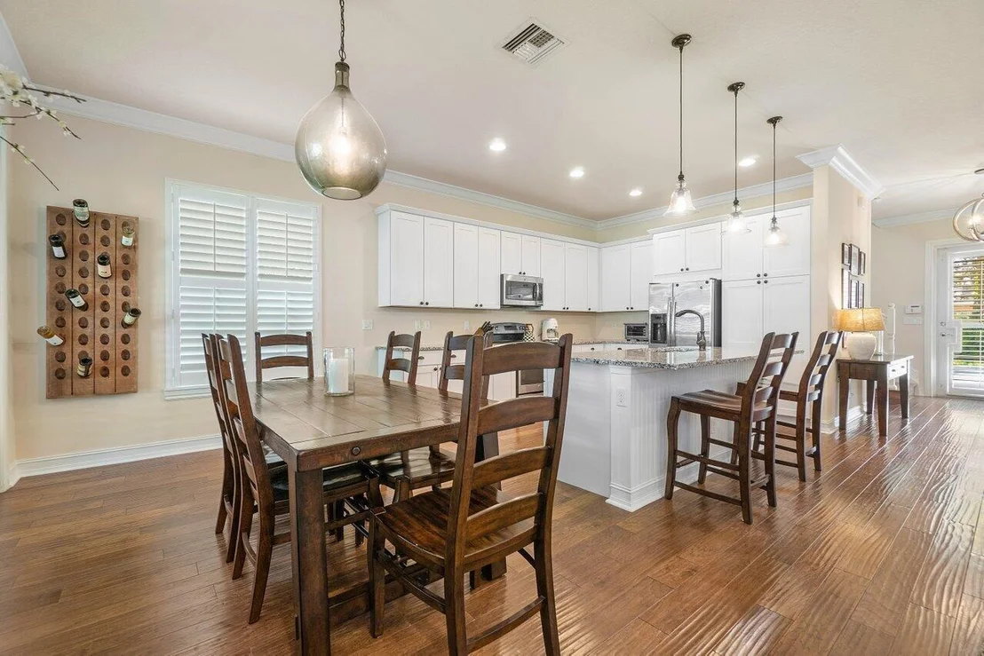 Photo of 124 W Bay Cedar Circle