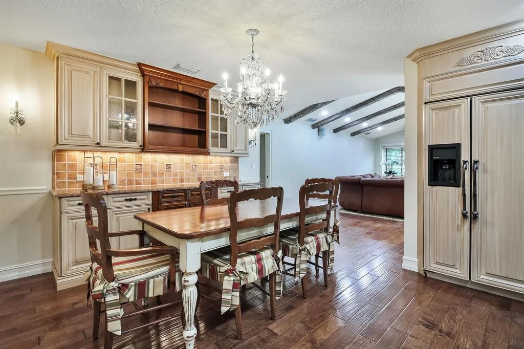 Photo of 4443 Pine Tree Drive