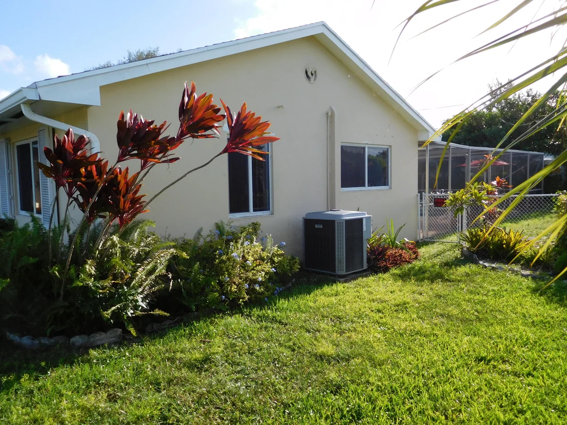 Photo of 349 Henthorne Drive