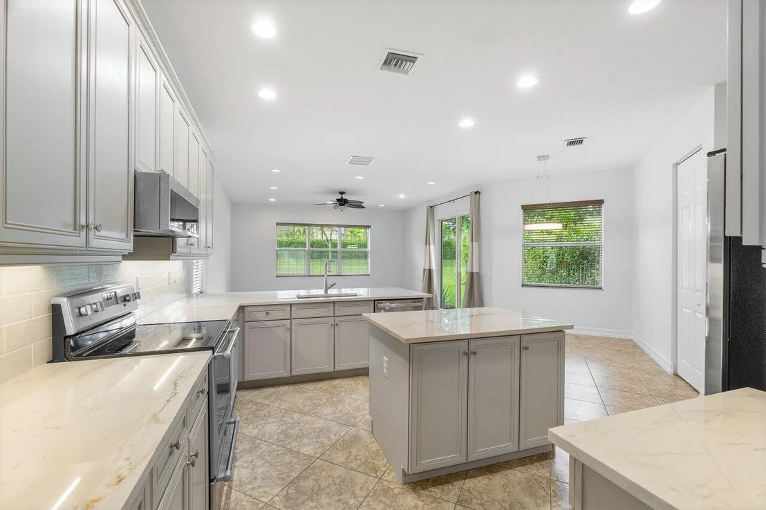 Photo of 8183 Emerald Winds Circle