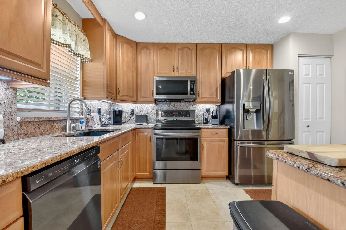 Photo of 7381 Chesapeake Circle