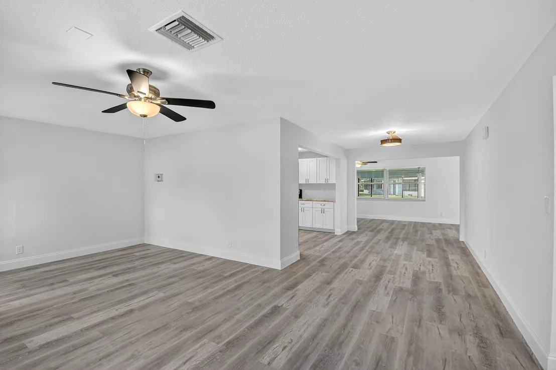 Photo of 6105 Dusenburg Road