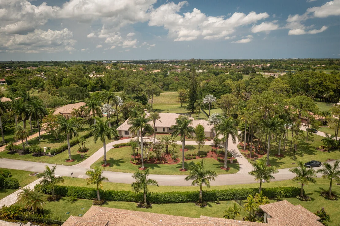Photo of 9170 Dundee Drive Drive