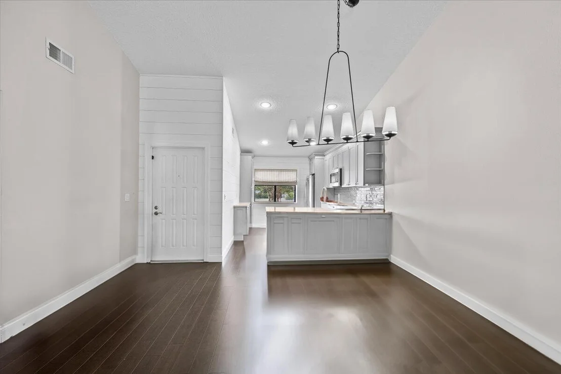 Photo of 129 Moccasin Trail S