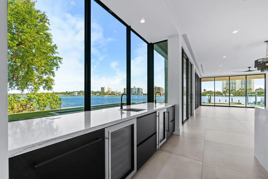 Photo of 3445 Harbor Road N